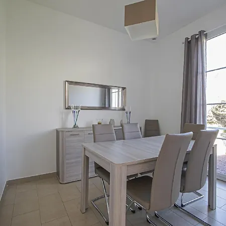 בית נופש Near Bayeux By The Beach, Cleaning Included