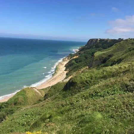 Near Bayeux By The Beach, Cleaning Included
