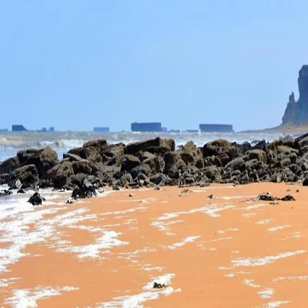 Near Bayeux By The Beach, Cleaning Included * Sainte-Honorine-des-Pertes